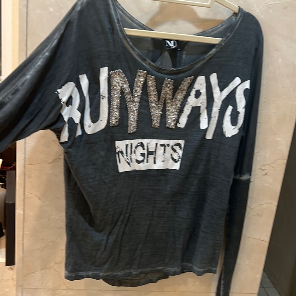 Beautiful bling bling top